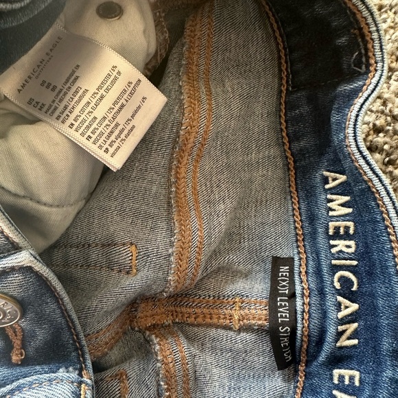 American Eagle Distressed Jeans+ Jean Shorts Size 00 - Picture 5 of 5